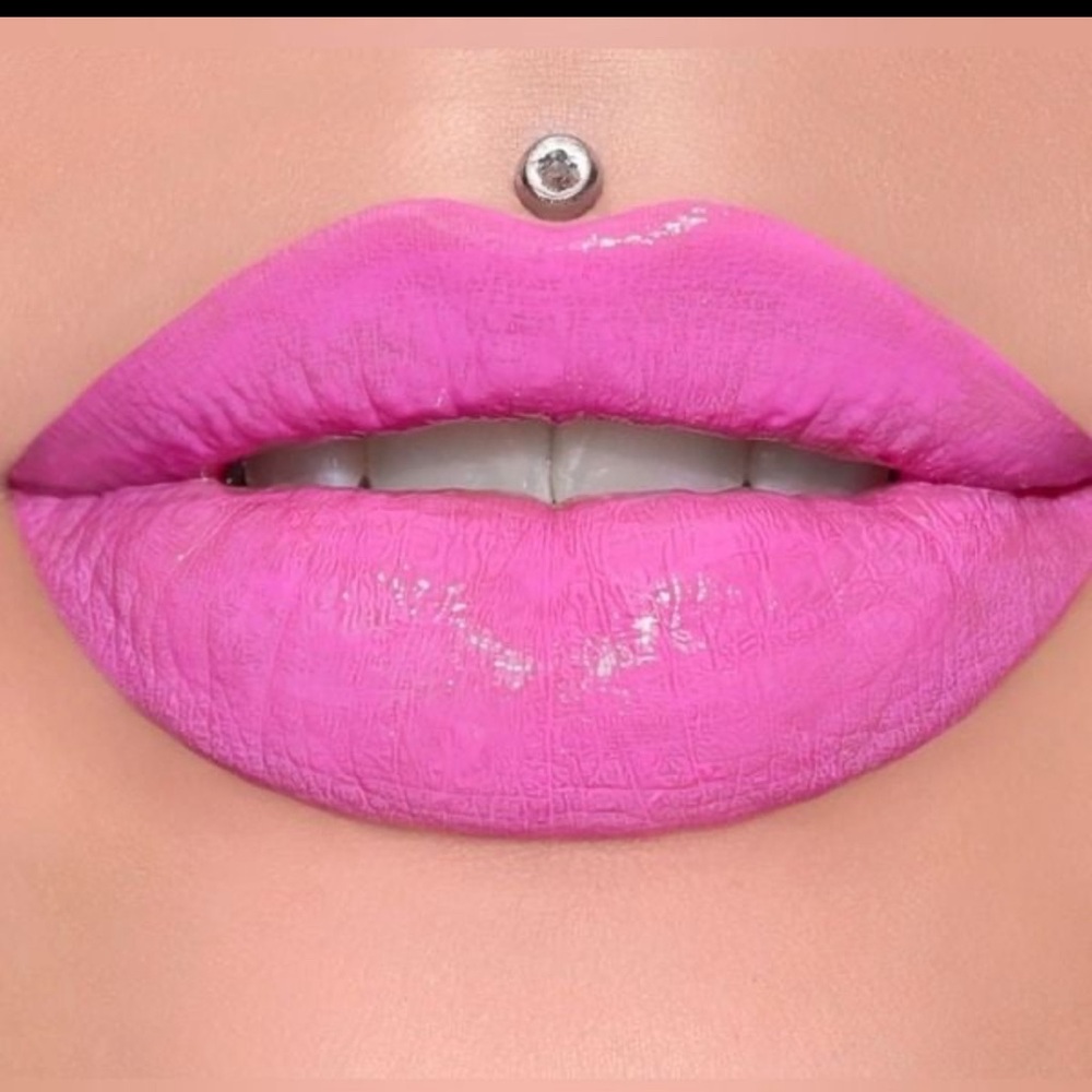 NIB👑"Queen Supreme” Supreme Gloss by‎ Jeffree Star